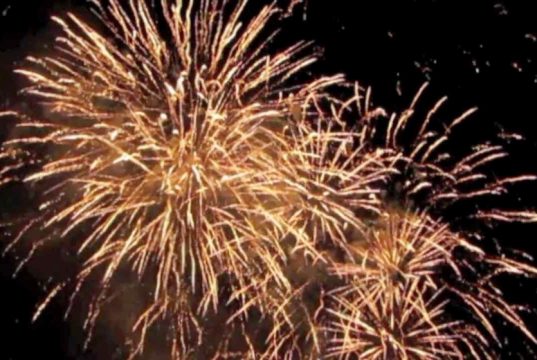Primo agosto, divieti “condizionati”: fuochi artificiali no, ma sui laghi… sì