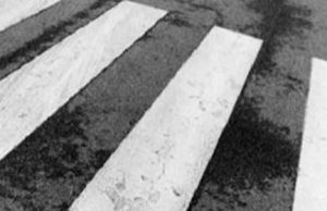 Balerna, donna stesa sulle strisce. Rintracciato il conducente dell’auto