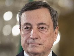 A margine / Portano l’ospite al “Meeting”. Per accompagnarlo all’uscita…