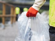 “Caccia ai rifiuti”, a Gordola un pomeriggio nel nome della tutela ambientale