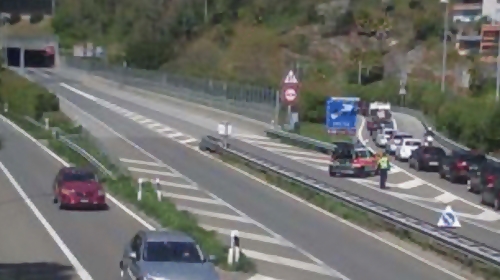 Frontale nella Mappo-Morettina: un ferito, traffico bloccato per tre ore