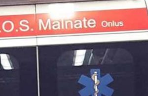 Malnate (Varese): cade dalla bicicletta, 52enne ferita ma fuori pericolo