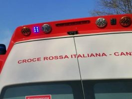 Cantù (Como) frazione Vighizzolo: moto contro auto, 56enne in codice rosso