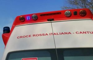 Cantù (Como) frazione Vighizzolo: moto contro auto, 56enne in codice rosso