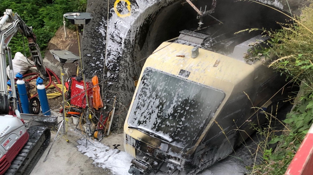 “Centovallina”, treno va a fuoco: in salvo la macchinista, soli danni materiali