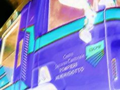 Vacallo, camioncino prende fuoco su via Pizzamiglio: salvo il conducente