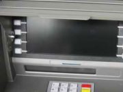 Malnate (Varese): assalto notturno ad un “Bancomat”, in fuga i banditi