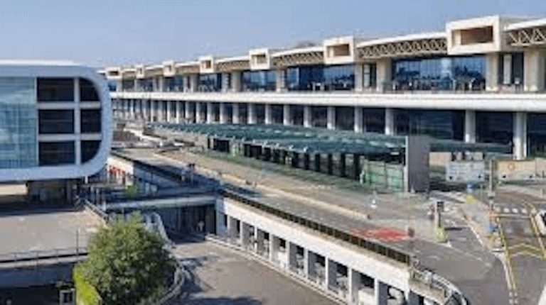 Malpensa, furti in serie ai passeggeri: stroncata banda di algerini