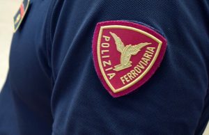 Varesotto: coltello e droga nelle tasche, arrestato spacciatore itinerante