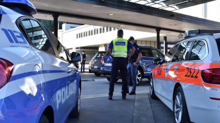 Chiasso, riconsegnato all’Italia trafficante “globetrotter” di esseri umani