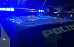 Como, depreda un’auto ma due “rider” lo intercettano: denunciato