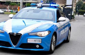 Fermato per controlli, aggredisce gli agenti: algerino denunciato a Como