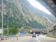 Dreistes Drama im Gotthardtunnel: Unzählige Verbotene Überholmanöver von Motorradfahrern!