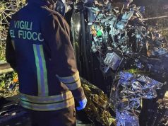 Erba (Como), auto si ribalta: cinque giovani coinvolti, tre feriti, due sono gravi