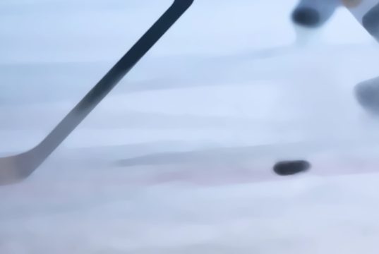 Hockey Nl / Lugano sul velluto, Ambrì da brutto anatroccolo a cigno padrone