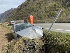 A13 a Lostallo, vettura finisce giù dalla scarpata: uomo in ospedale