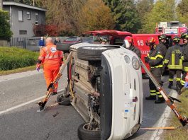 Olgiate Comasco (Como): auto ruote all’aria, quasi illesa la conducente