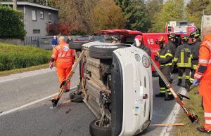 Olgiate Comasco (Como): auto ruote all’aria, quasi illesa la conducente