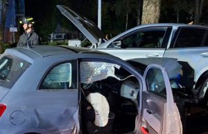 Como, doppia collisione tra veicoli: feriti un pedone e due automobiliste