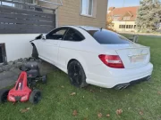 Rupperswil: Junglenker kracht mit starkem Auto in Hauswand!