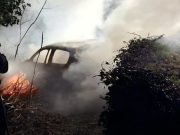 Erba (Como): auto si schianta e va a fuoco, ferito (ma salvo) il conducente