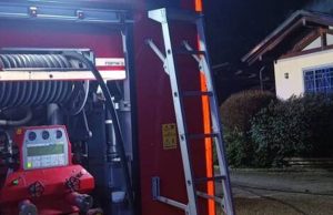 Golasecca (Varese): a fuoco il tetto di una villetta, soli danni materiali