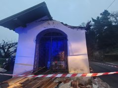 Varese, storico edificio religioso sfondato da un camion: gravi i danni