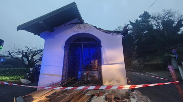 varese-valle-olona-cappelletta-demolita-171225-00001