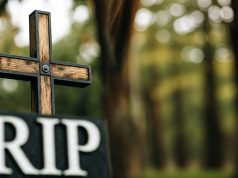 Junger Schweizer stirbt nach brutalem Ski-Sturz: Trotz Helm keine Chance