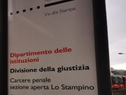Taglia la corda dallo “Stampino”, ma la sua libertà dura poco: riacciuffato