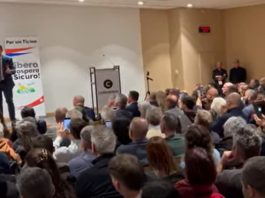 Mendrisio, scalzacani all’assalto della conferenza: respinti con perdite