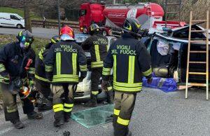 Erba (Como): incidente stradale, tre mezzi coinvolti, due persone ferite