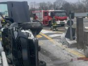 Gallarate (Varese): auto si ribalta al casello, 79enne ferito e ricoverato