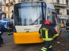 Milano, tram deraglia e si schianta su un palazzo: due morti, 38 feriti