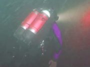 Si immerge nel Ceresio, perde i sensi, lo riportano in superficie: è grave