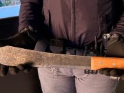 In auto, “machete” da mezzo metro. 30enne tunisino nei guai a Como