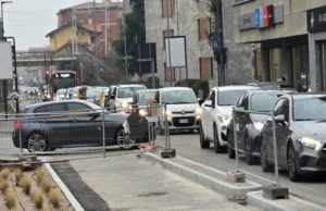 A margine / Varese-città, dal cortocircuito (mentale) al circuito (stradale)