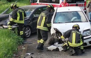 Cassano Magnago (Varese): violenta collisione, due persone in ospedale