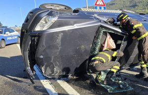 Como, collisione “a tre” fuori dall’autostrada: feriti, disagi, code