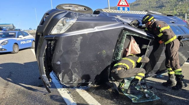 como-incidente-ribaltamento-auto-080426-00001