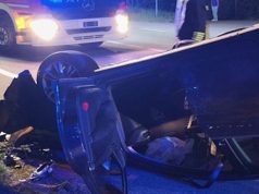 Gavirate (Varese): auto si ribalta sulla Nordlacuale, ferite due giovani