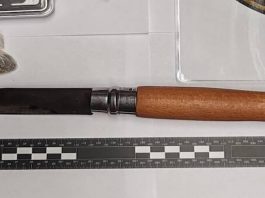 Coltello in tasca, fermato oltrefrontiera: 21enne di Bellinzona nei guai