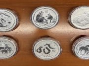 Sette pezzi d’argento in conio, contrabbando stroncato sulla frontiera