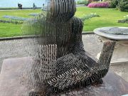 Lugano area “Parco Ciani”, ci risiamo: vandali sull’icona di Satoshi Nakamoto