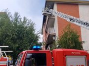 Cassano Magnago (Varese): balcone in fiamme, sgombero forzato