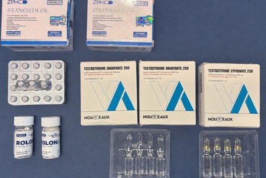 Fiale e pastiglie da puro “doping”, 58enne bloccato in frontiera a Chiasso