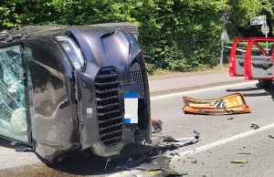 Colverde (Como): auto finisce ruote all’aria, 73enne ferito e soccorso