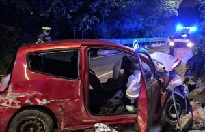 Como, tragedia nella notte: auto contro muraglione, muore un 21enne
