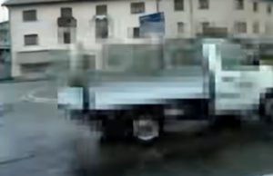 Cunardo (Varese), timbrava in Comune ma lavorava in Ticino: denunciato