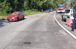 Fino Mornasco (Como): auto finisce fuori strada, ferite madre e figlia